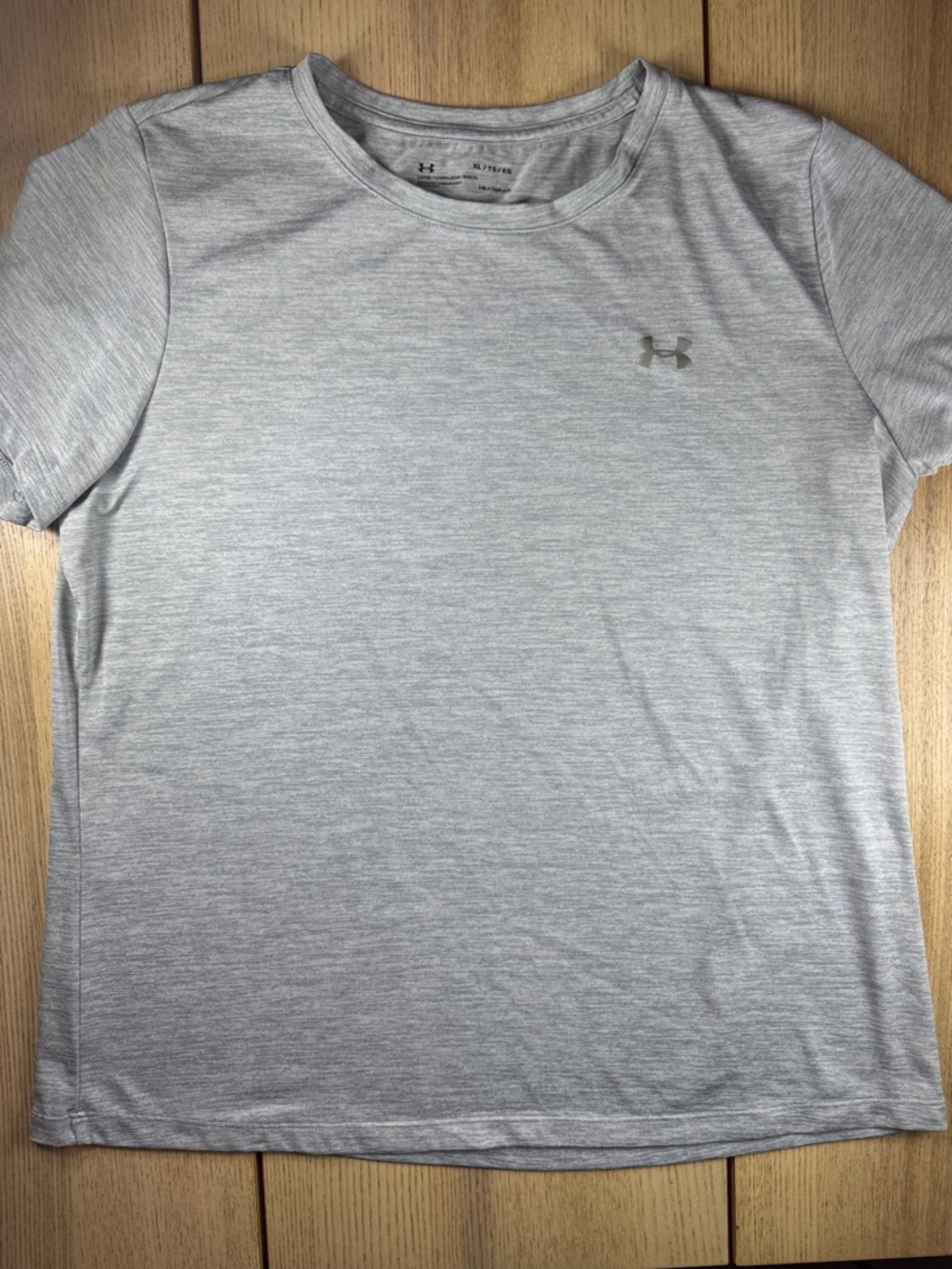 Under Armour Women's Heather Gray Short Sleeve Performance Tee